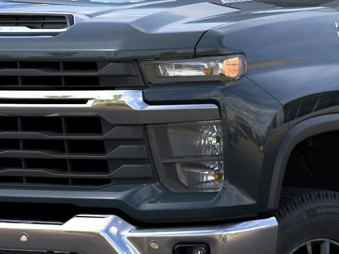 New 2025 Chevrolet Silverado 3500 LT image 10