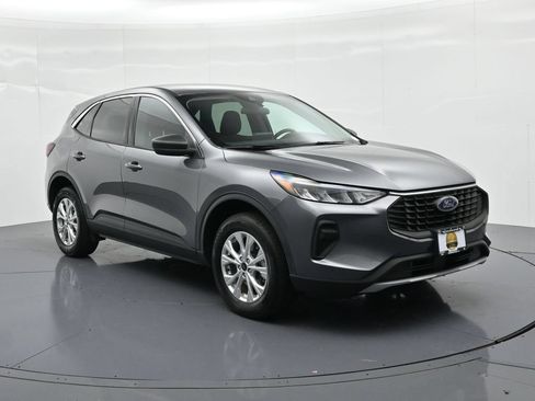 Certified 2024 Ford Escape Active AWD/4WD image 4