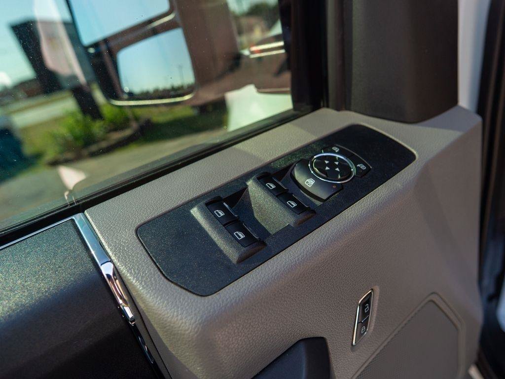 Used 2019 Ford F250 XLT w/ XLT Value Package AWD/4WD image 18