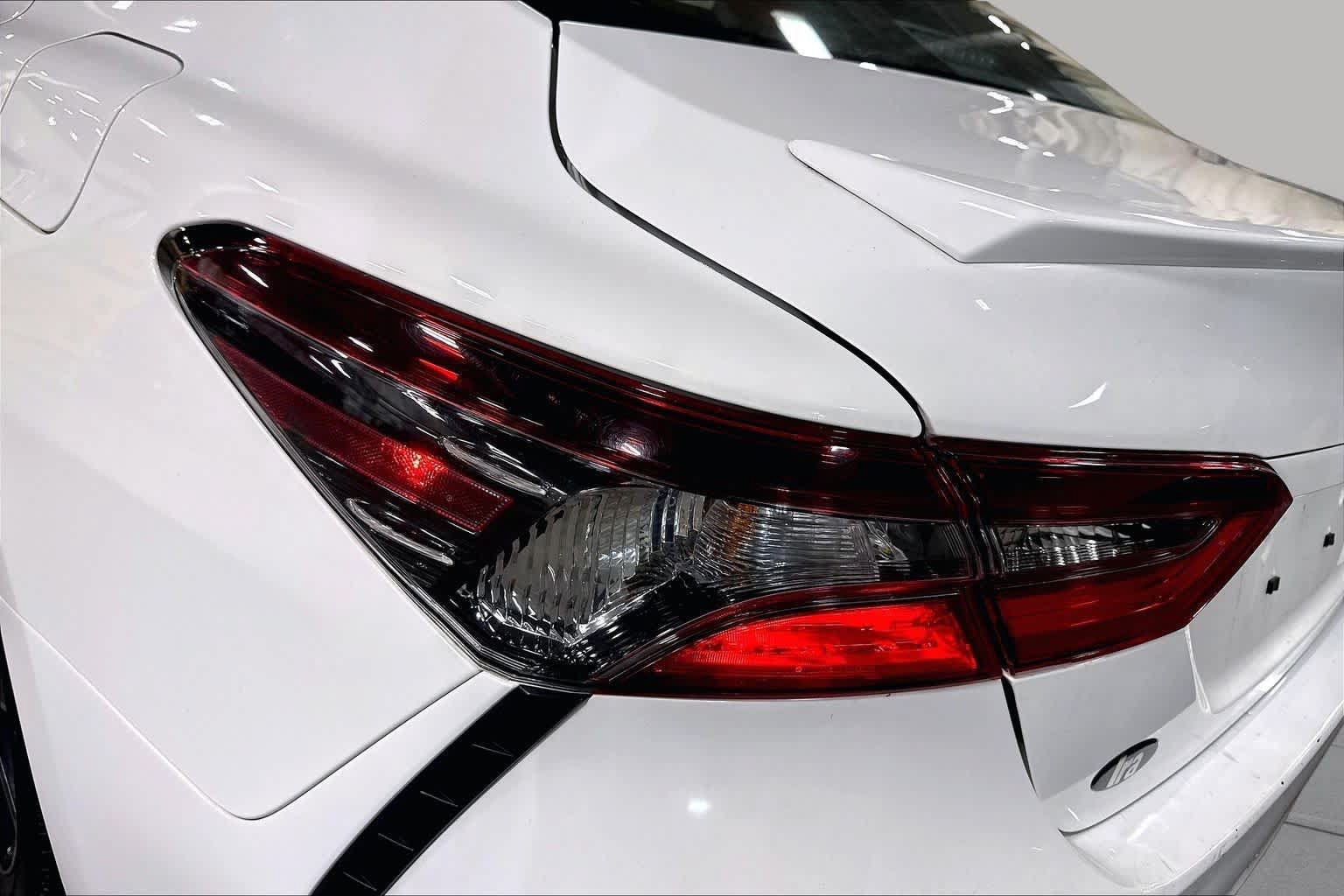Used 2024 Toyota Camry SE w/ Cold Weather Package AWD/4WD image 29
