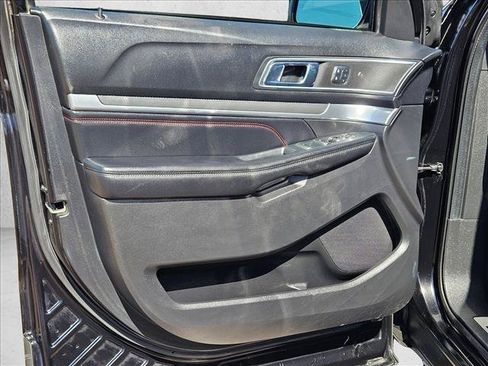 Used 2016 Ford Explorer Sport w/ Equipment Group 401A AWD/4WD image 10