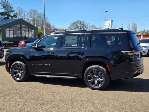 New 2026 Jeep Grand Wagoneer 4WD image 34