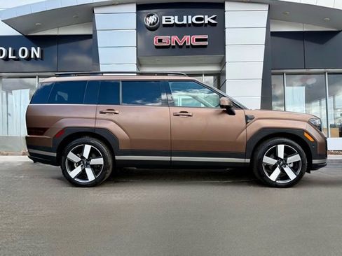 Used 2025 Hyundai Santa Fe Limited image 1