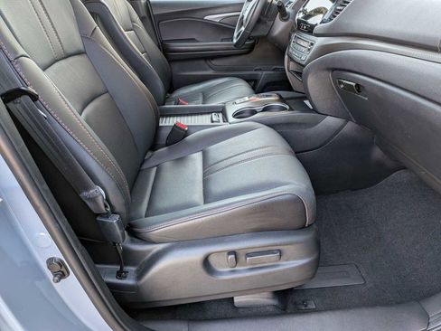 Certified 2023 Honda Passport TrailSport image 21