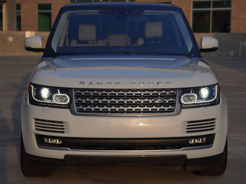 Used 2017 Land Rover Range Rover Supercharged AWD/4WD image 12