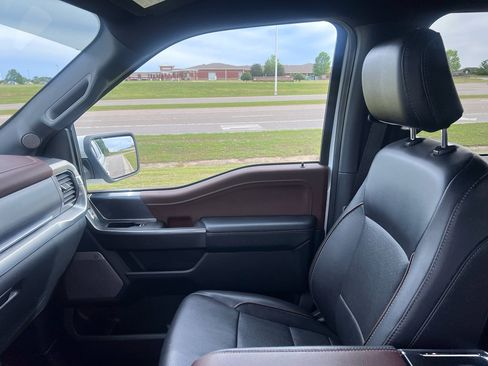 Used 2023 Ford F150 Lariat image 24