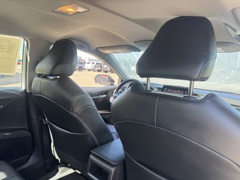 Used 2021 Toyota Camry SE FWD image 26