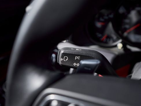 Used 2019 Porsche 911 Carrera GTS image 44