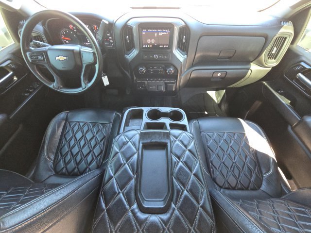 Used 2022 Chevrolet Silverado 2500 Custom w/ Custom Value Package AWD/4WD image 18