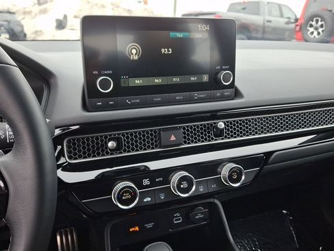 Used 2023 Honda Civic Sport image 19