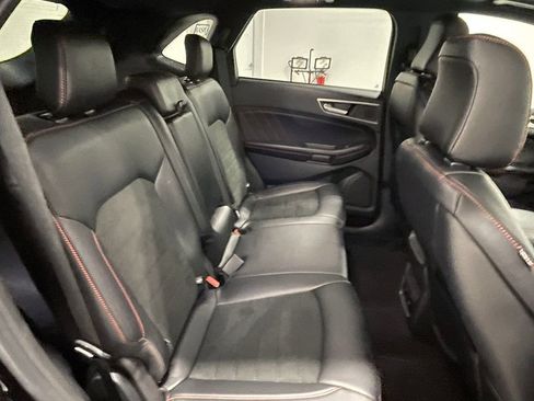 Used 2023 Ford Edge ST-Line image 22