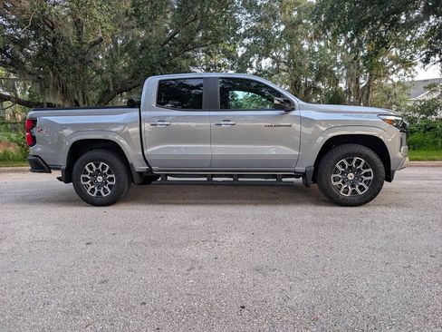 Used 2026 Chevrolet Colorado Z71 w/ Technology Package AWD/4WD image 10