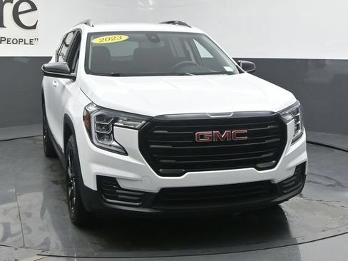 Used 2023 GMC Terrain SLE w/ Driver Convenience Package FWD image 51