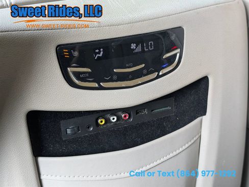 Used 2015 Cadillac Escalade Premium AWD/4WD image 15