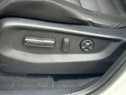 Certified 2021 Honda CR-V EX image 19