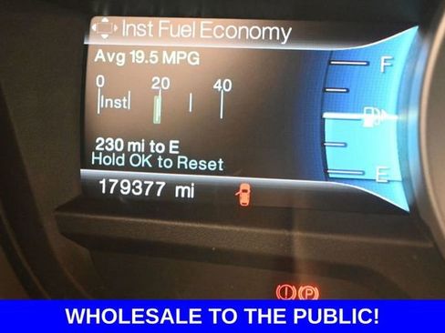 Used 2015 Ford Explorer XLT w/ Equipment Group 202A AWD/4WD image 21