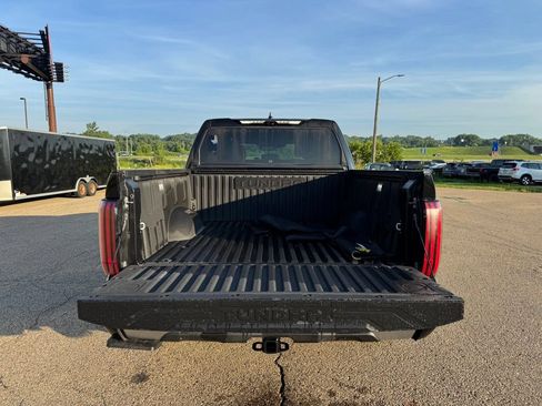 Used 2024 Toyota Tundra Limited AWD/4WD image 16