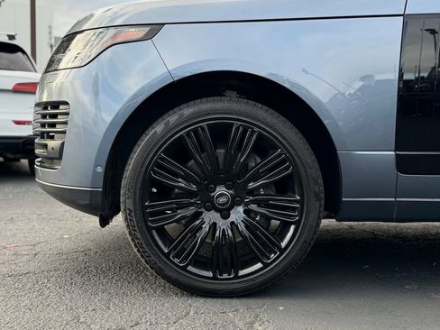 Used 2020 Land Rover Range Rover HSE image 6
