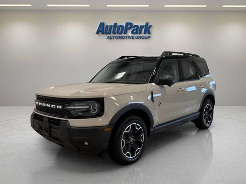 Used 2025 Ford Bronco Sport Outer Banks w/ Outer Banks Tech Package+ image 3