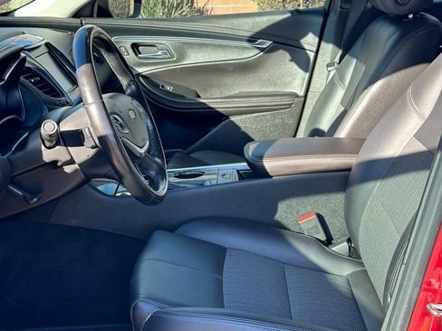 Used 2019 Chevrolet Impala LT image 6