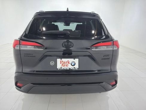 Used 2024 Toyota Corolla Cross AWD Hybrid w/ Convenience Package image 4