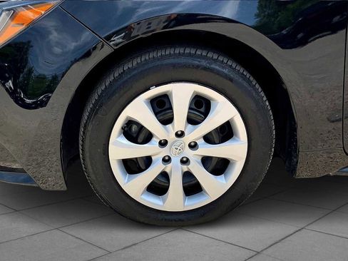 Used 2023 Toyota Corolla LE image 10