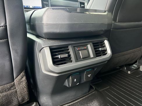 Used 2021 Ford F150 Lariat w/ Equipment Group 502A High AWD/4WD image 21