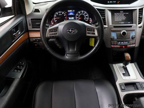 Used 2013 Subaru Outback 2.5i Limited AWD/4WD image 16