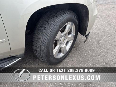 Used 2015 Chevrolet Suburban LTZ image 10