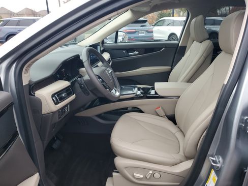 Certified 2022 Lincoln Nautilus Reserve image 12