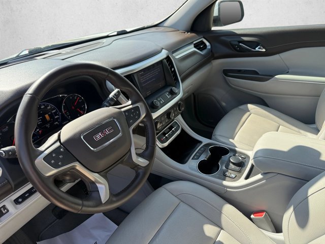 Used 2020 GMC Acadia SLT w/ Driver Alert Package II FWD image 10