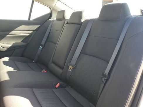 Certified 2025 Nissan Altima 2.5 S FWD image 15