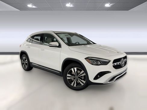 Certified 2026 Mercedes-Benz GLA 250 image 43