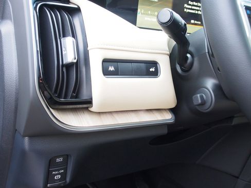 New 2026 Nissan Armada Platinum image 20