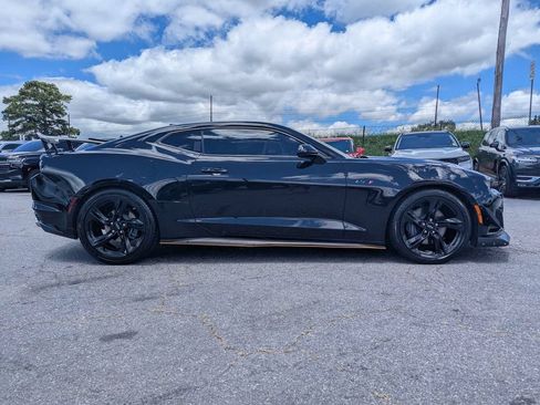 Used 2023 Chevrolet Camaro LT RWD image 4