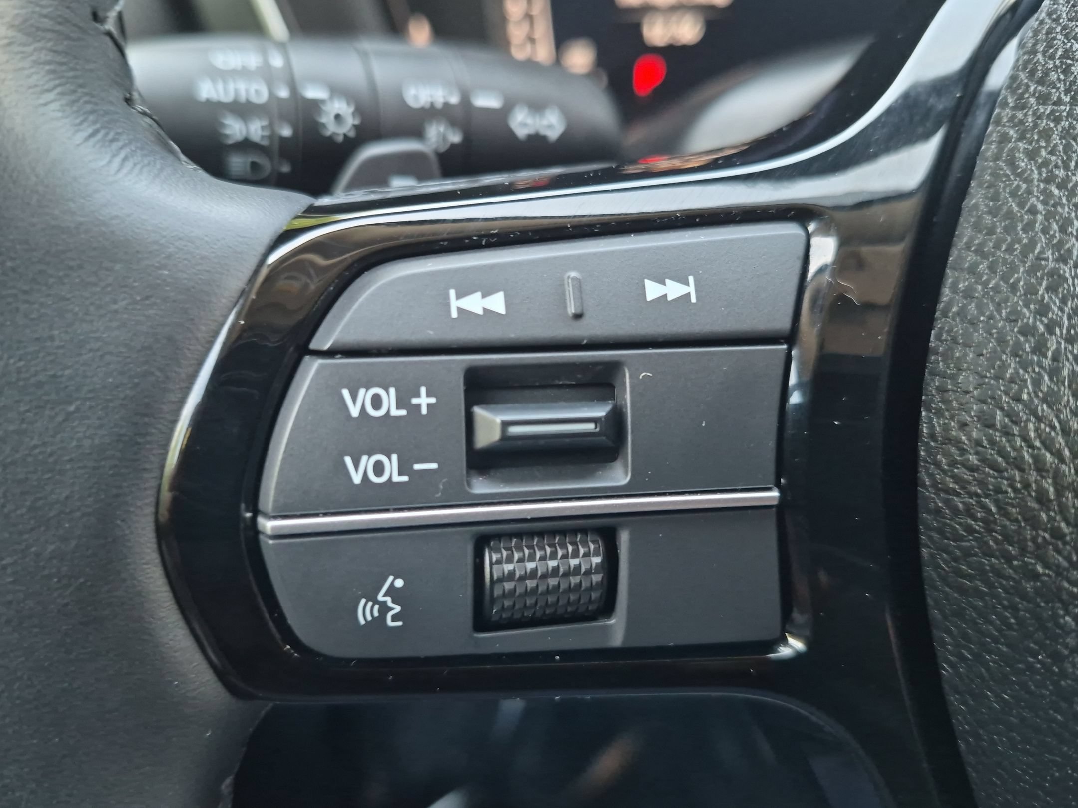 Certified 2025 Honda Pilot Elite image 14