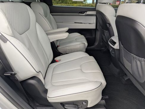Used 2023 Hyundai Palisade SEL image 13