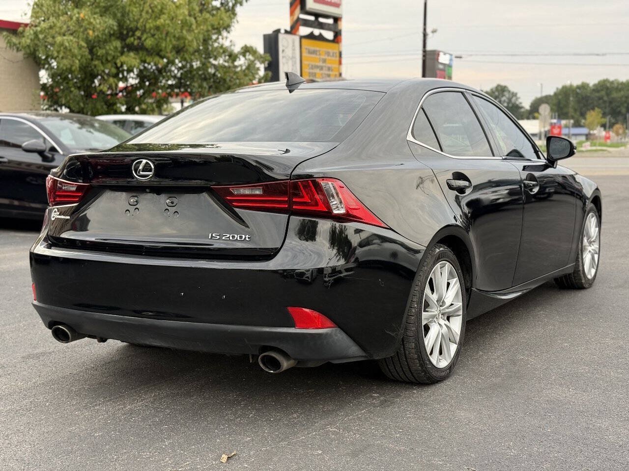 Used 2016 Lexus IS 200t RWD image 5