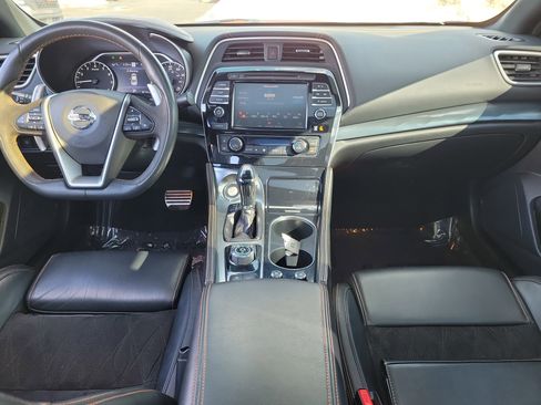 Used 2020 Nissan Maxima SR w/ Sport Mat Group image 9