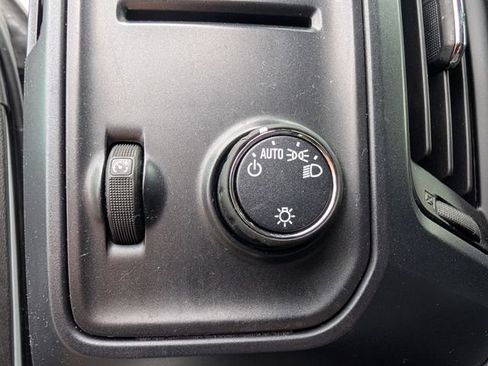 Used 2019 GMC Sierra 2500 4x4 Crew Cab w/ Sierra Convenience Package image 19