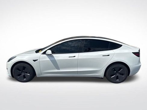 Used 2023 Tesla Model 3 Standard Range RWD image 7