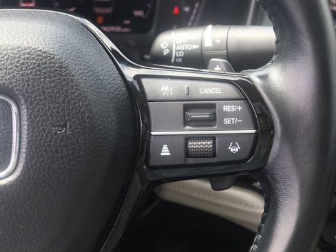 Used 2023 Honda Accord Touring image 13