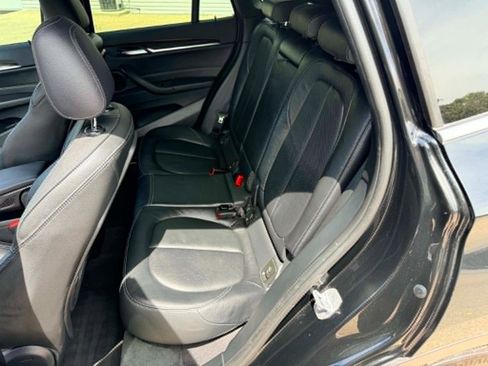 Used 2018 BMW X1 xDrive28i AWD/4WD image 15