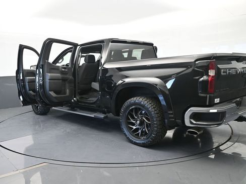 Used 2021 Chevrolet Silverado 1500 LT image 70