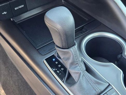 Used 2024 Toyota Camry LE image 12