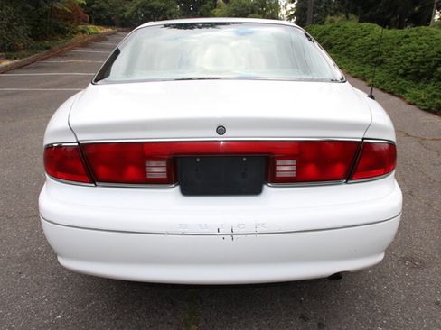 Used 1998 Buick Century Custom FWD image 10