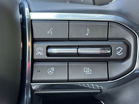 New 2026 GMC Acadia Denali w/ Super Cruise Package image 31