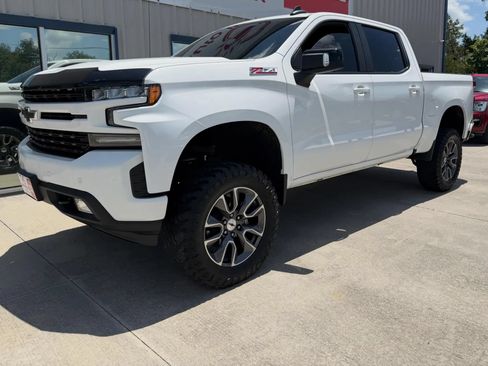 Used 2020 Chevrolet Silverado 1500 RST AWD/4WD image 2