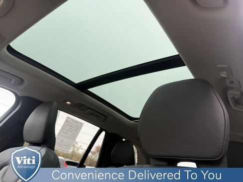 Certified 2024 Volvo XC90 B6 Plus AWD/4WD image 19