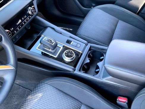 Used 2022 Mitsubishi Outlander ES AWD/4WD image 16